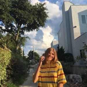 Meet your Posher, Geneviève